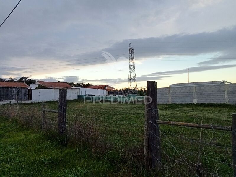 Terreno com 1020m2 Alcochete - água