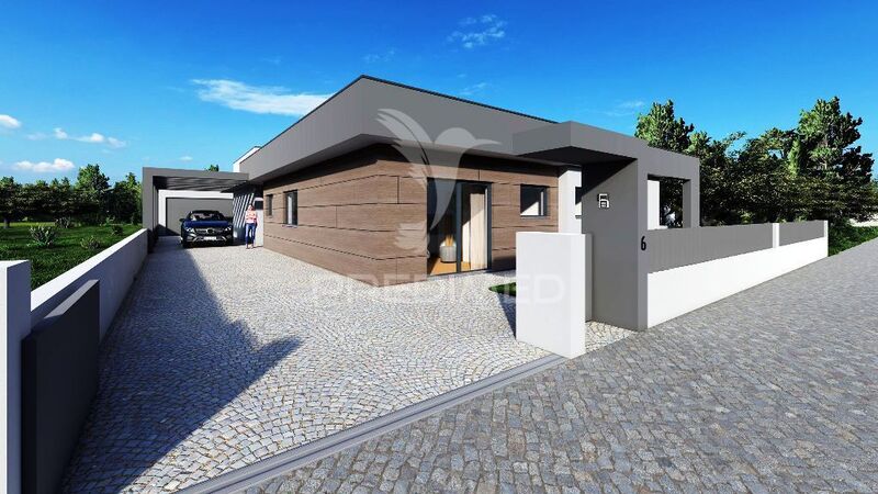 House 5 bedrooms Single storey Setúbal - underfloor heating, air conditioning, equipped kitchen, barbecue, double glazing, garage, swimming pool, solar panels, garden