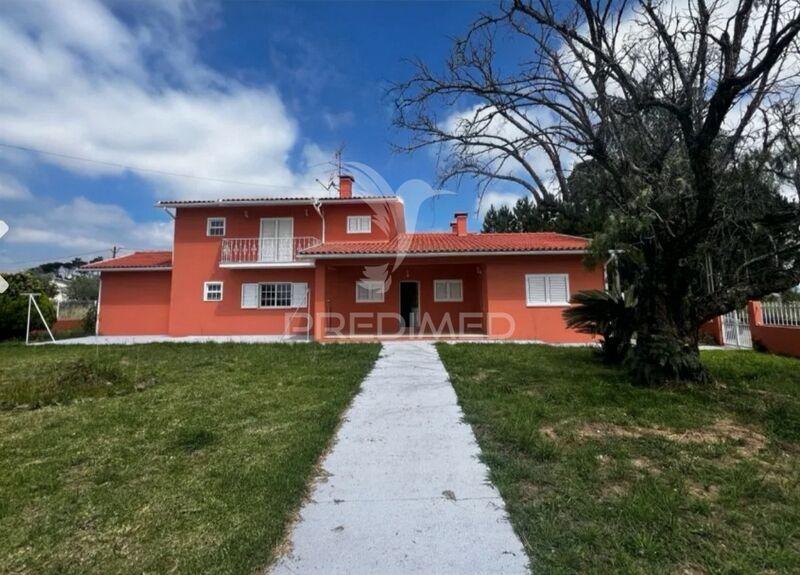 House V4 Isolated São Lourenço do Bairro Anadia - quiet area, equipped, garage