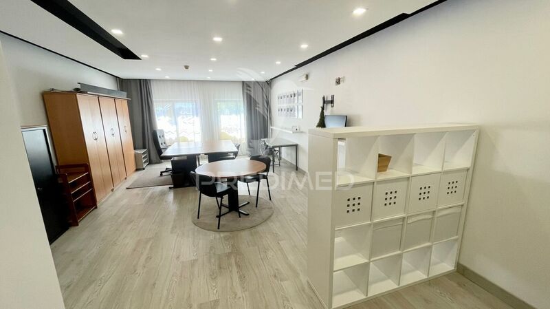 Office São Domingos de Rana Cascais - furnished, air conditioning, wc