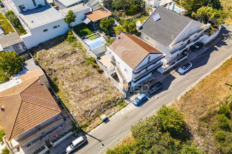 Terreno Urbano com 365.60m2 Vialonga Vila Franca de Xira - água, luz