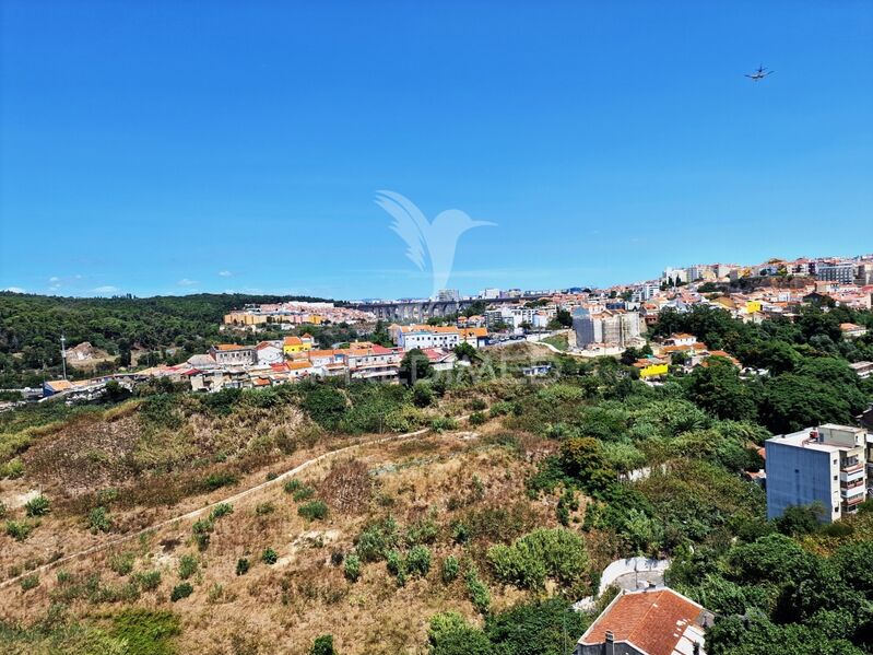 Apartment T2 Campo de Ourique Lisboa - lots of natural light