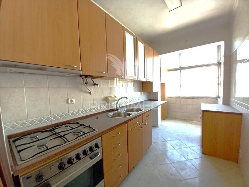 Apartment T2 Corroios Seixal - ,