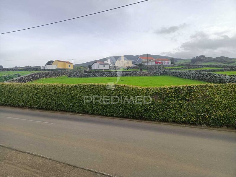 Terreno com 726m2 Doze Ribeiras Angra do Heroísmo