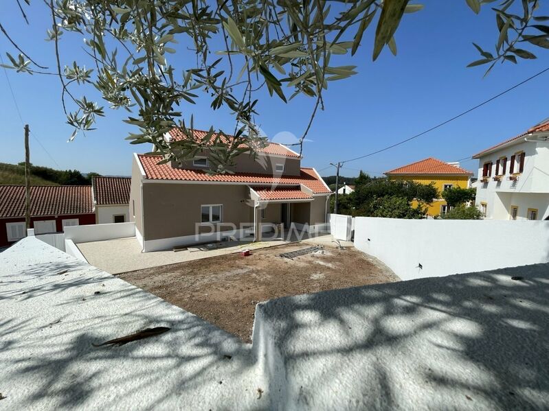 House new 3 bedrooms Cadaval - garage, terrace, mountain view