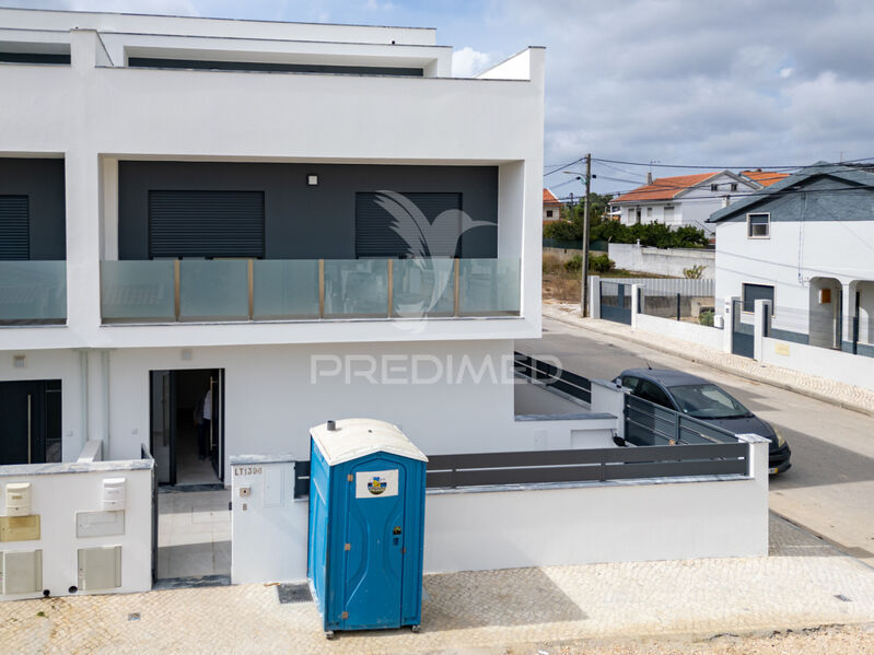 House nieuw under construction V3 Quinta do Conde Sesimbra - terrace, solar panels, double glazing, barbecue, air conditioning, heat insulation