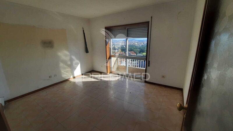 Apartamento T2 Rio Tinto Gondomar - garagem, muita luz natural, sótão, varandas