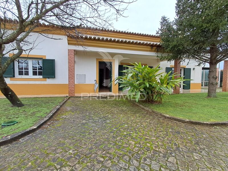 House Semidetached 4 bedrooms Palmela - fireplace, gated community, garden, swimming pool, terrace, automatic gate