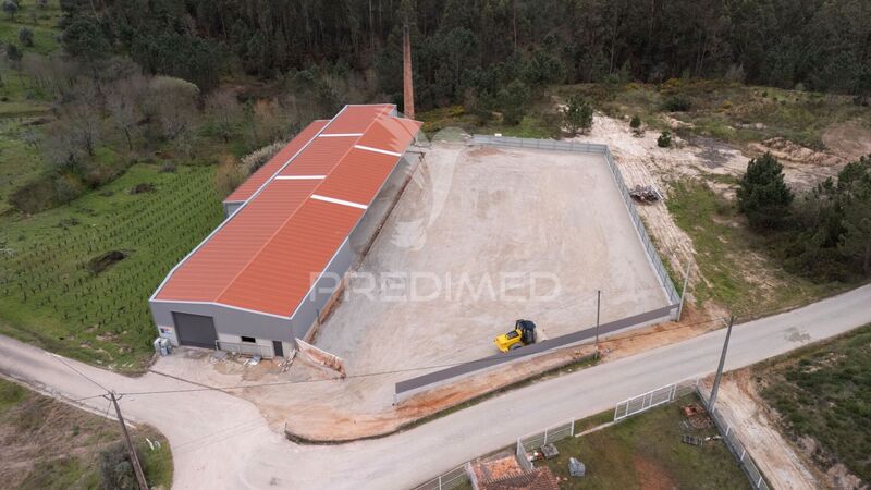 Armazém Industrial com 1250m2 Atouguia Leiria