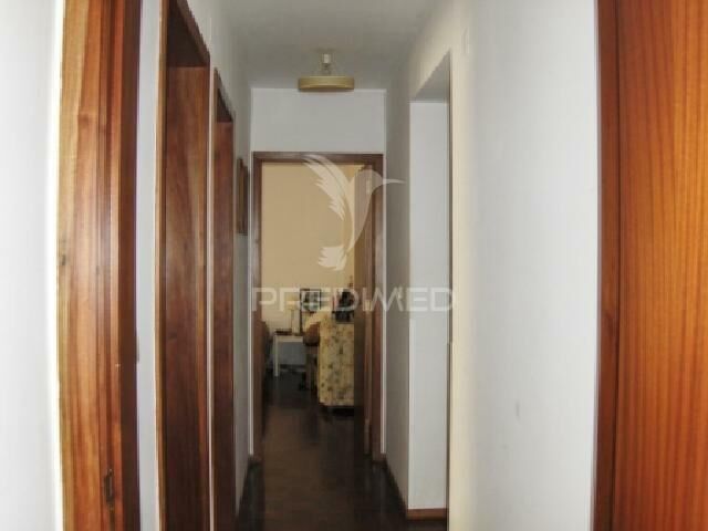 Apartment T4 spacious Alfragide Amadora - store room, garage, balcony, parking space