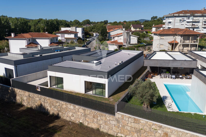 House V3 Modern Soutelo Vila Verde - swimming pool, garage