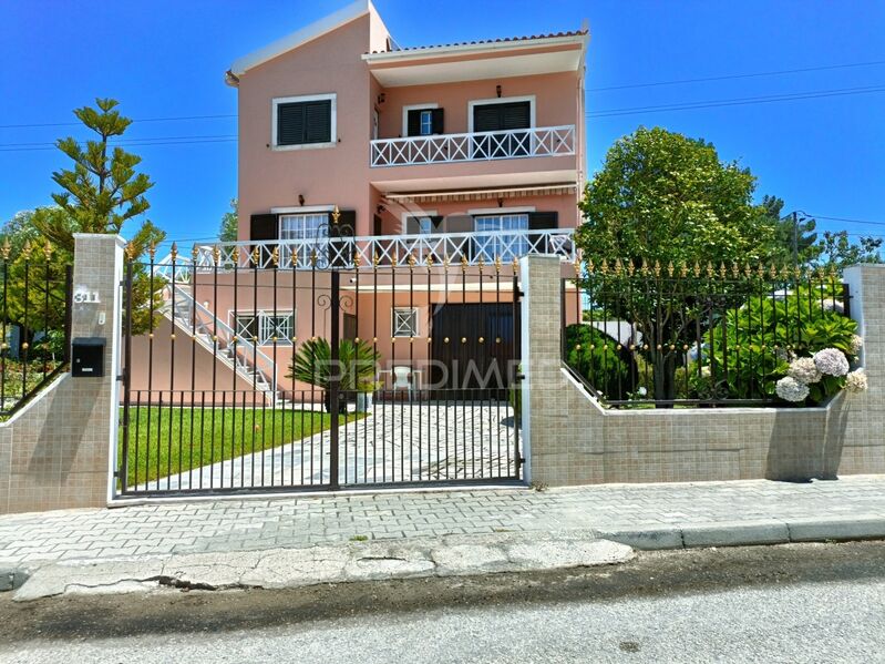 House 5 bedrooms Fernão Ferro Seixal - balcony, terrace, fireplace, garden, garage