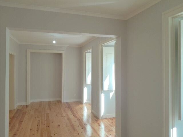 Apartment 1 bedrooms Refurbished Santo António Lisboa - 2nd floor, double glazing, air conditioning