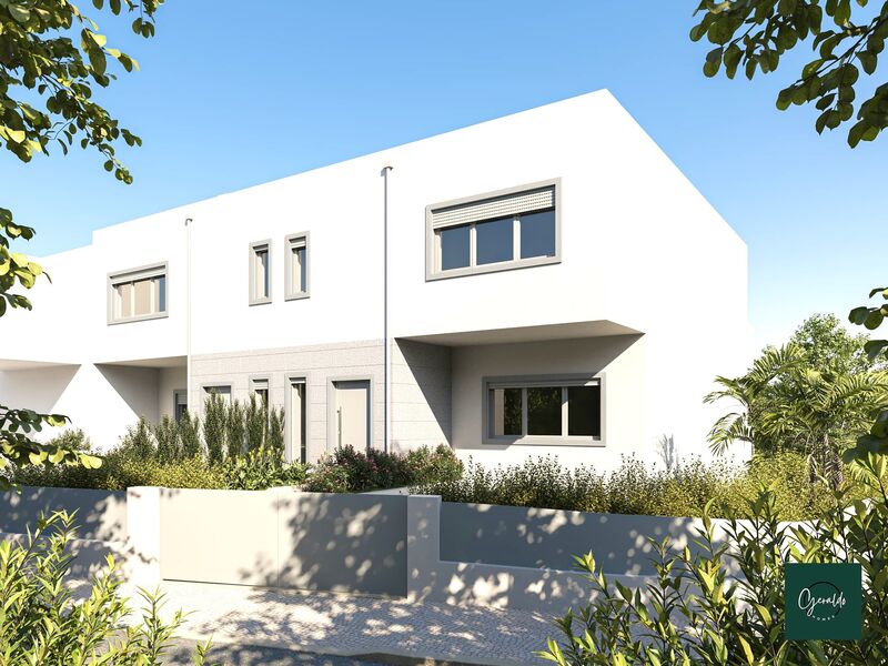 House V3 Semidetached under construction Alcabideche Cascais - equipped kitchen, garden, garage, balcony, swimming pool