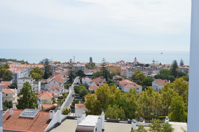 Apartamento T3 em bom estado Cascais - vista mar, cozinha equipada, excelente localização, lugar de garagem