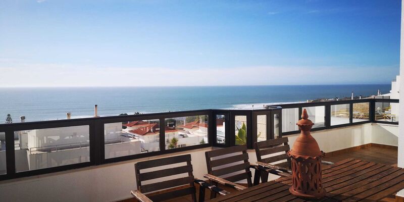 House 3 bedrooms Isolated Ericeira Mafra - sea view, gardens, excellent location, terrace, balcony, equipped kitchen, terraces, tennis court, barbecue, fireplace, gated community