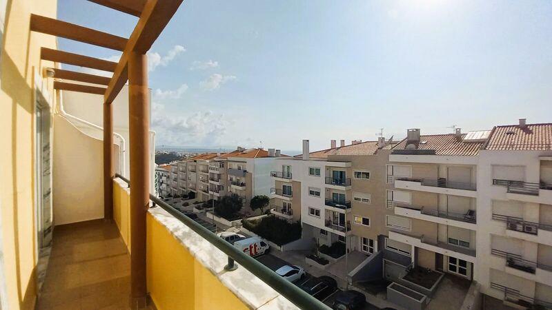 Apartment 3 bedrooms spacious Ericeira Mafra - parking lot, kitchen, boiler, central heating, fireplace, balcony