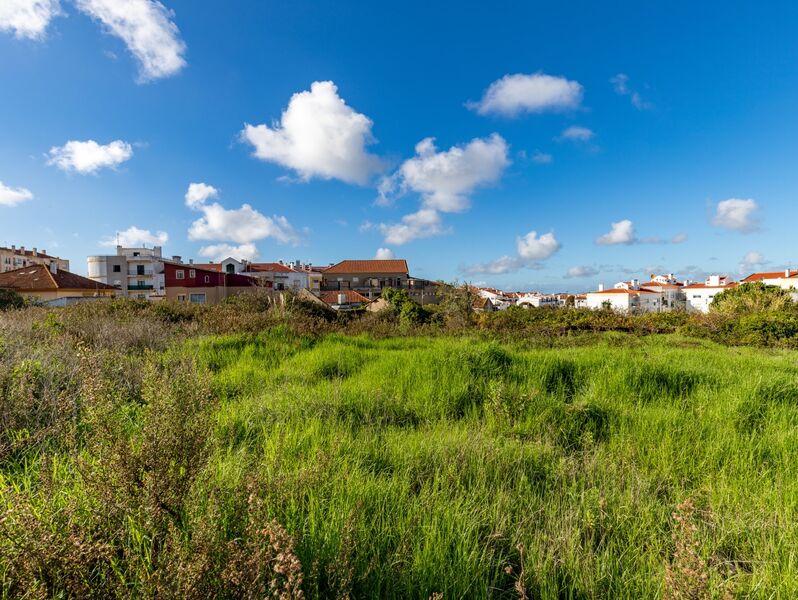 Land Urban with 9920sqm Mafra - excellent access, construction viability