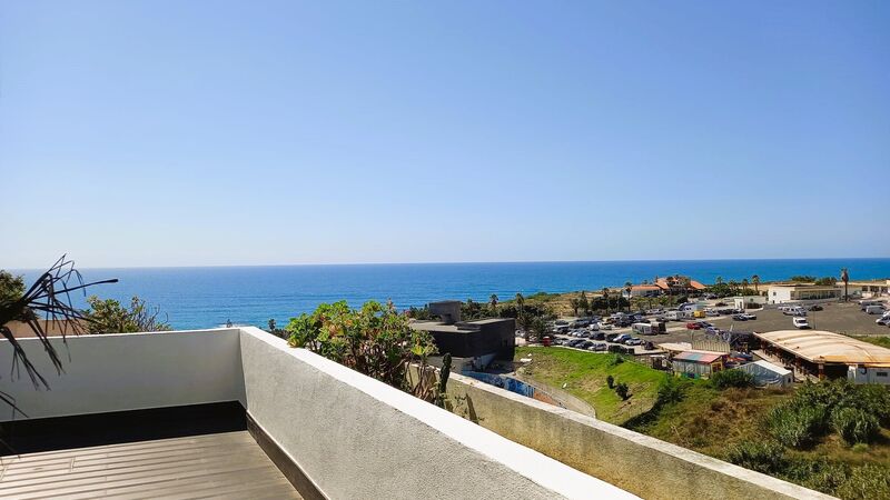 House 3 bedrooms Ericeira Mafra - sea view, terrace, garage, equipped kitchen, gated community, great view, balcony, fireplace