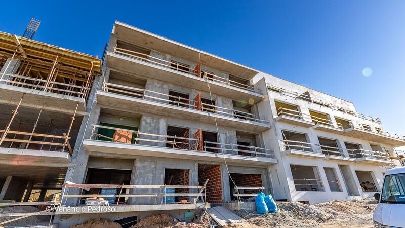 Apartment T1 nouvel near the center Ericeira Mafra - store room, solar panels, parking lot, terrace, kitchen, air conditioning, balcony, balconies