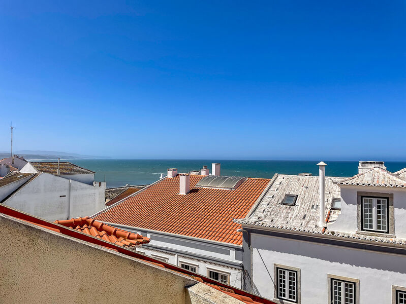 Apartamento T3 Centro Ericeira Mafra - cozinha equipada, terraço, varanda, sótão