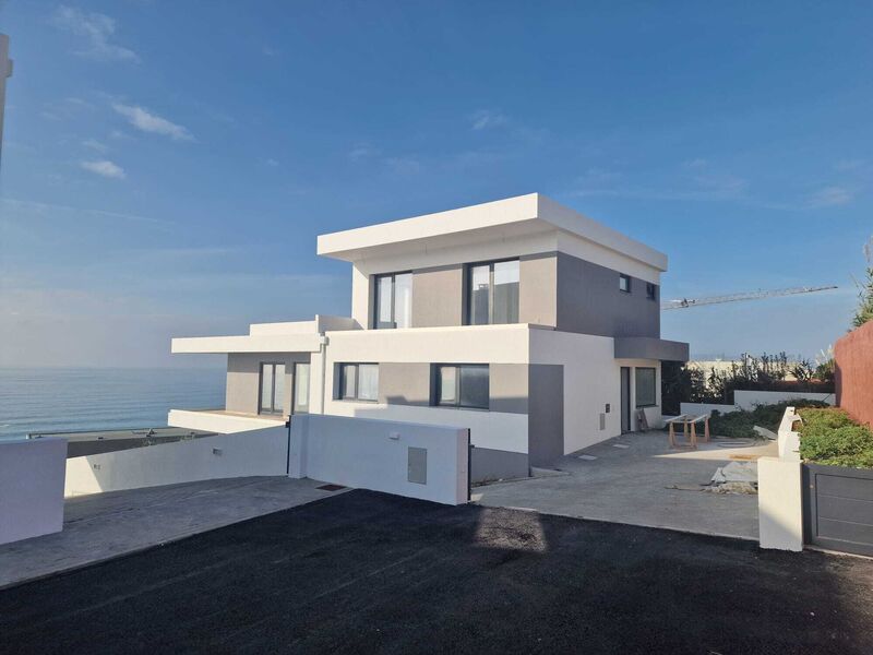 House V4 Isolated Ericeira Mafra - garden, swimming pool, equipped kitchen, garage, terrace, sea view, private condominium, balcony, terraces