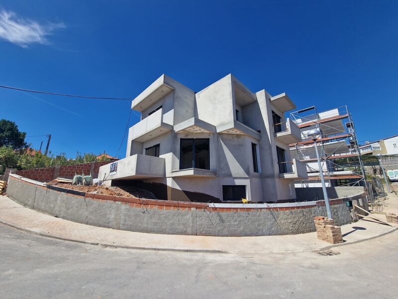 House V3 Luxury in urbanization Ericeira Mafra - balcony, equipped kitchen, solar panels, air conditioning, alarm, garden