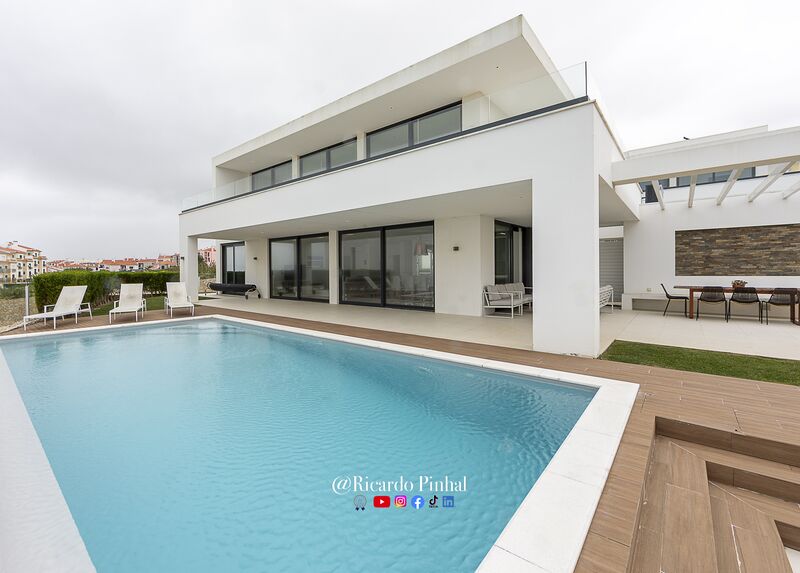 House Modern 4 bedrooms Ericeira Mafra - gardens, underfloor heating, swimming pool, air conditioning, solar panels, parking lot, alarm, gated community, garden, terrace, sea view, garage, barbecue