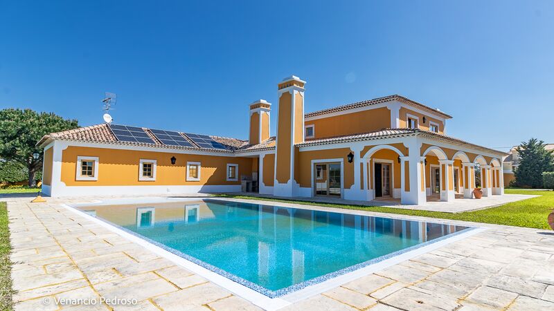House V4 Rustic in the field Ericeira Mafra - barbecue, swimming pool, video surveillance, equipped kitchen, fireplace, automatic irrigation system, solar panels, quiet area, garden, terrace, underfloor heating, garage, balcony