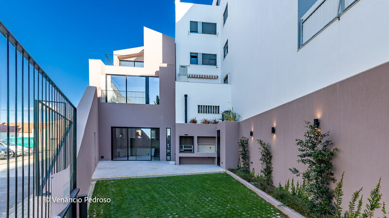 House nueva in the center V3 Ericeira Mafra - balcony, underfloor heating, terrace, garden, barbecue, equipped kitchen