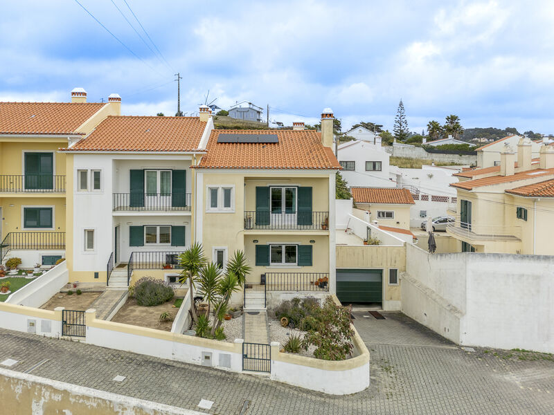 House Semidetached 4 bedrooms Ericeira Mafra - balcony, air conditioning, garden, terrace, central heating, garage, fireplace, barbecue, gated community, equipped kitchen