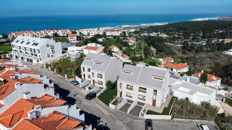 Moradia no centro V3 Ericeira Mafra - painel solar, vista mar, ar condicionado, sótão, piscina, jardim, garagem, terraço, cozinha equipada