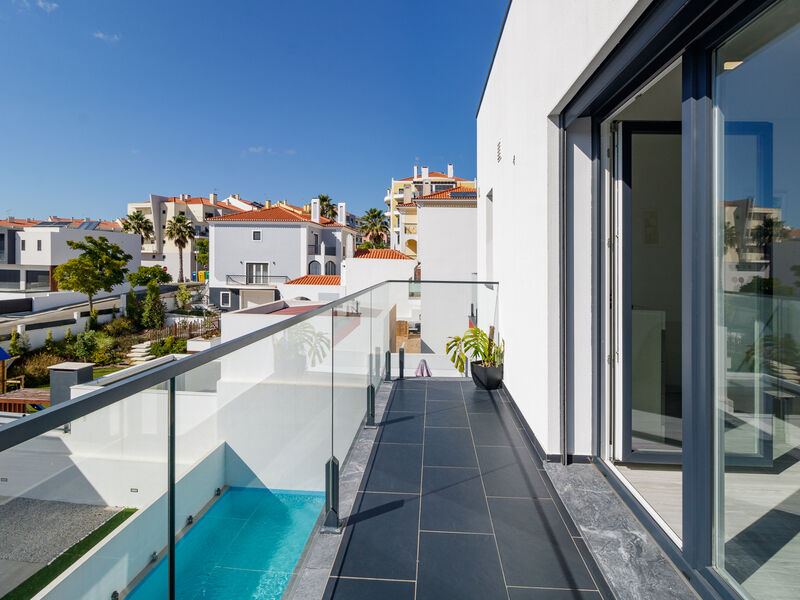 House Modern V4 Mafra - equipped kitchen, garage, balconies, swimming pool, balcony, garden