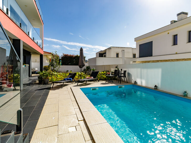 House Modern V4 Mafra - equipped kitchen, garage, balconies, swimming pool, balcony, garden