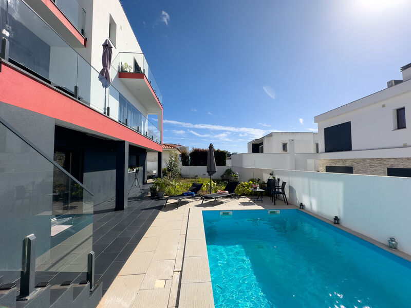 House Modern 4 bedrooms Mafra - equipped kitchen, garage, balconies, swimming pool, balcony, garden