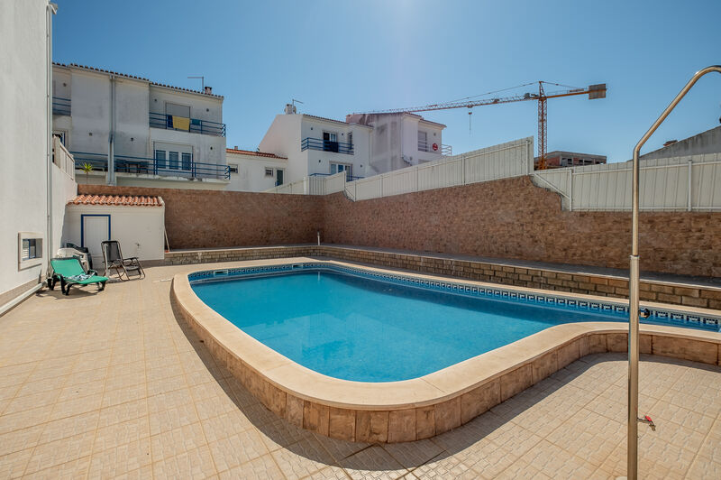 House 3 bedrooms townhouse Ericeira Mafra - store room, garage, equipped kitchen, barbecue, balcony, garden, swimming pool