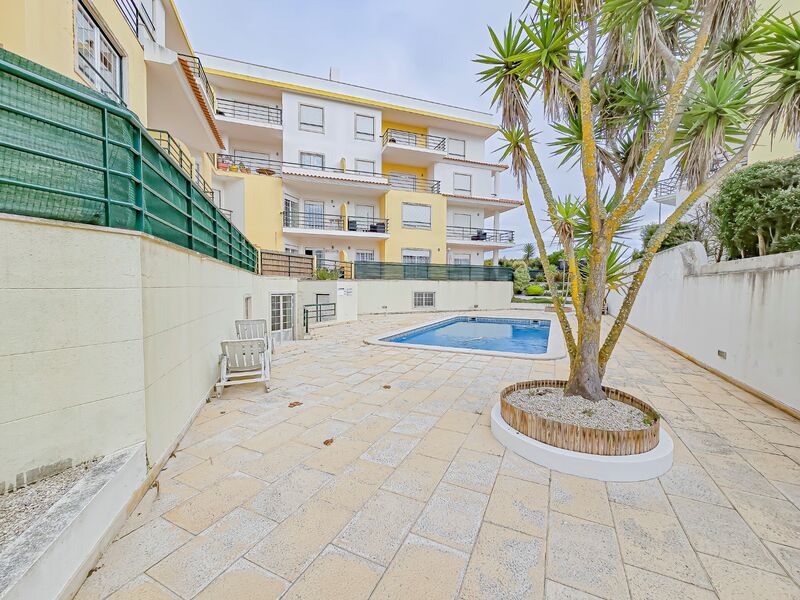 Apartment near the beach T2 Ericeira Mafra - swimming pool, garden, gated community, central heating, garage, store room, condominium, balcony, kitchen, fireplace, double glazing