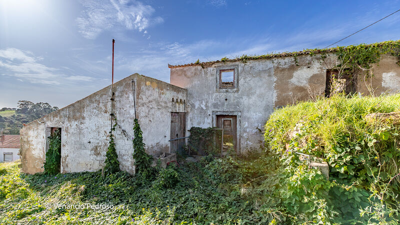 House in ruins Pobral  São João das Lampas Sintra