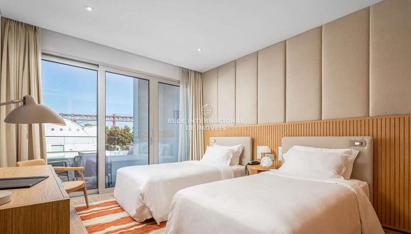 Apartment new 3 bedrooms Belém Lisboa - swimming pool, balcony