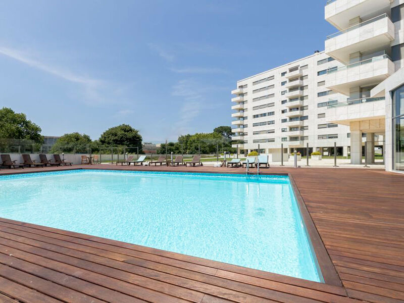 Apartment T2 Luxury Foz  Foz do Douro Porto - air conditioning, boiler, equipped, sauna, great location, gated community, balcony, furnished, swimming pool