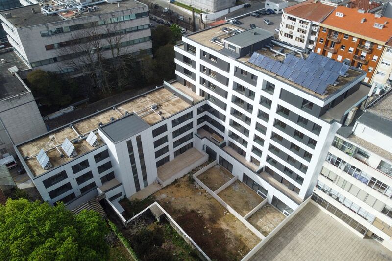 Apartamento novo no centro T2 Boavista Cedofeita Porto - varanda, piso radiante, lugar de garagem, painéis solares