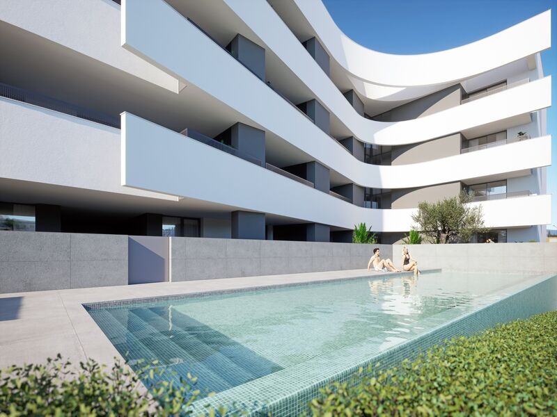 Apartamento T2 São Gonçalo de Lagos - piso radiante, piscina, terraço, varandas, vidros duplos, painéis solares