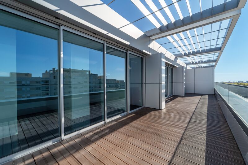 Apartamento T3 novo Norte Shopping Senhora da Hora Matosinhos - isolamento térmico, equipado, terraços
