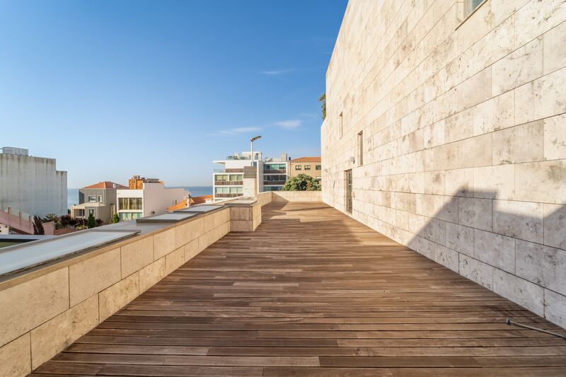 Apartment Duplex sea view T4 Foz  Foz do Douro Porto - terraces, lots of natural light, gardens, swimming pool, balconies, kitchen, terrace, garage, sea view, alarm, fireplace, balcony, gated community