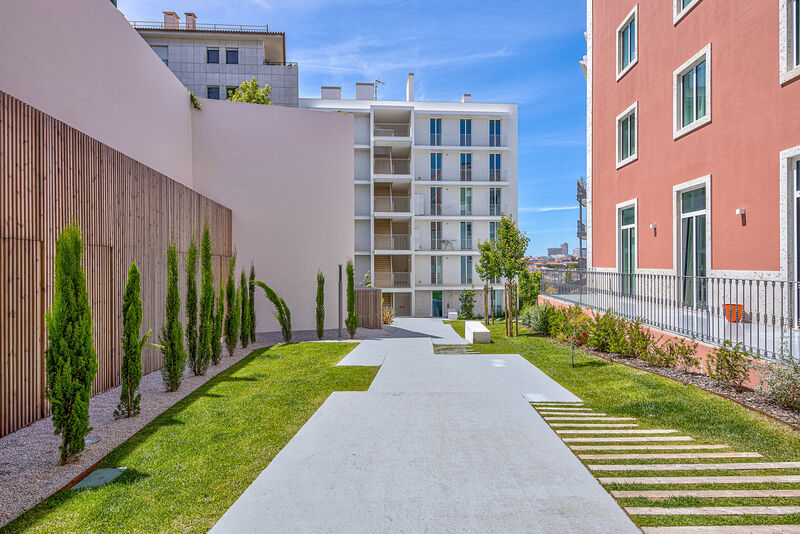 апартаменты современная T2 Graça São Vicente de Fora Lisboa - веранды, сад, терраса, частный кондоминиум, террасы, закрытый кондоминиум, веранда, сады