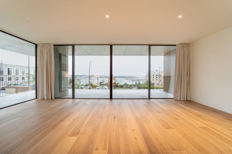 Apartamento novo T2 Quinta Miramar Porto - terraços, garagem, varandas