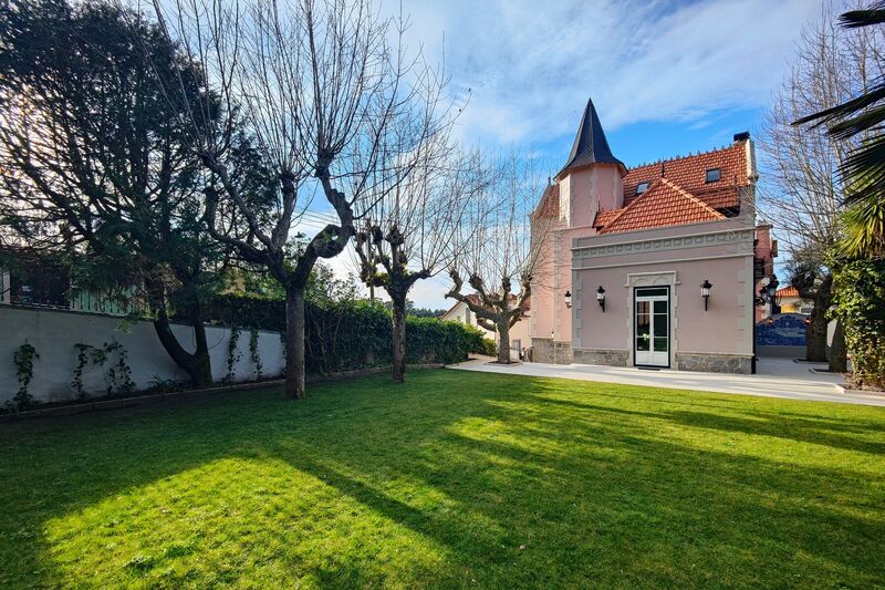 House Refurbished 4 bedrooms São Pedro de Sintra  São Pedro Penaferrim - attic, garden, sauna