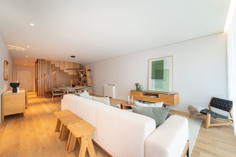 Apartamento novo T3 Nevogilde Porto - condomínio privado, cozinha equipada, piscina, jardins, varanda, vidros duplos, parqueamento, ar condicionado