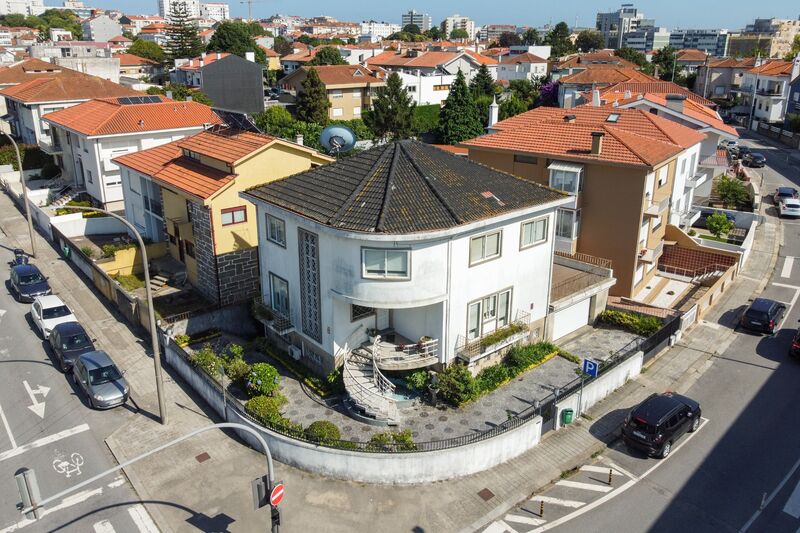 House 4 bedrooms excellent condition Casa da Musica  Cedofeita Porto - garden, air conditioning, terrace, gardens, garage