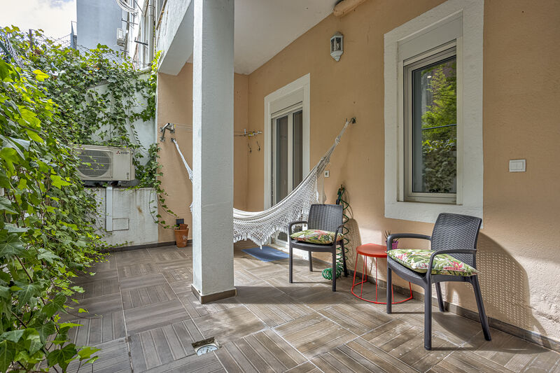 Apartamento T2 Anjos Arroios Lisboa - mobilado, excelente localização, arrecadação, terraço